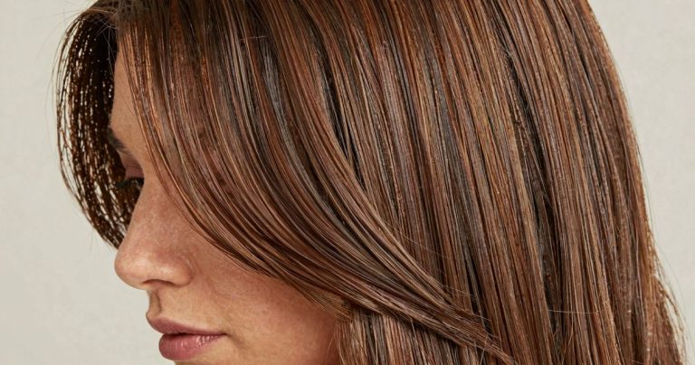 lissage brésilien: stop au frisottis et brillance miroir
